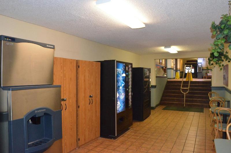 Dakota Inn Minot image