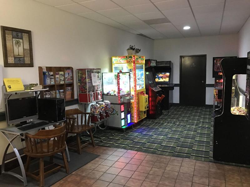 Dakota Inn Minot image