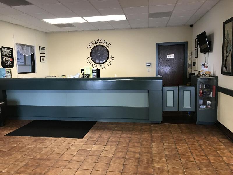 Dakota Inn Minot image