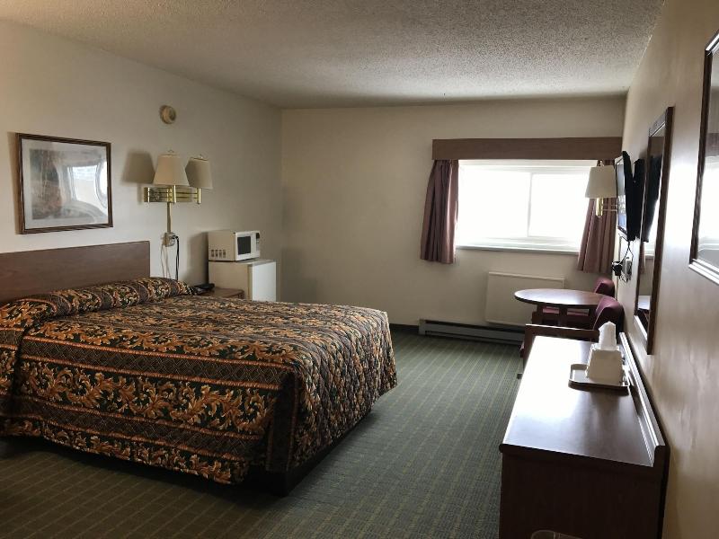Dakota Inn Minot image