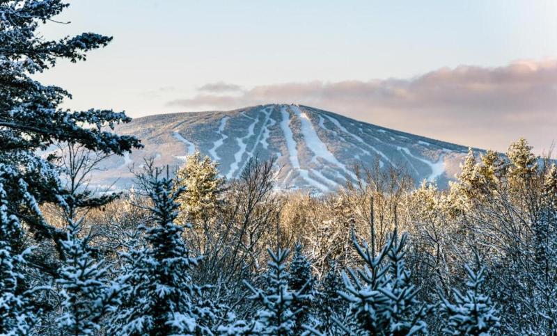 Long Trail House at Stratton Mountain image