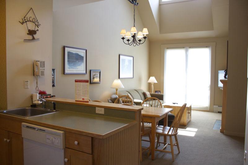 Long Trail House at Stratton Mountain image