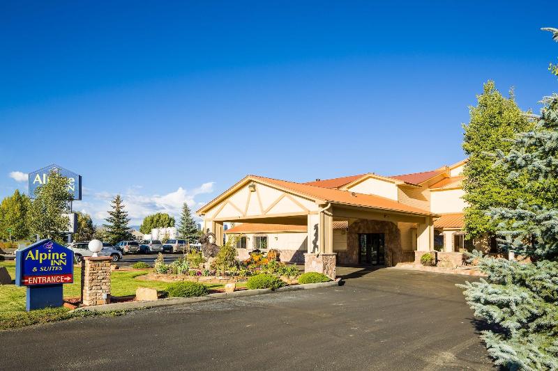 Alpine Inn Suites image