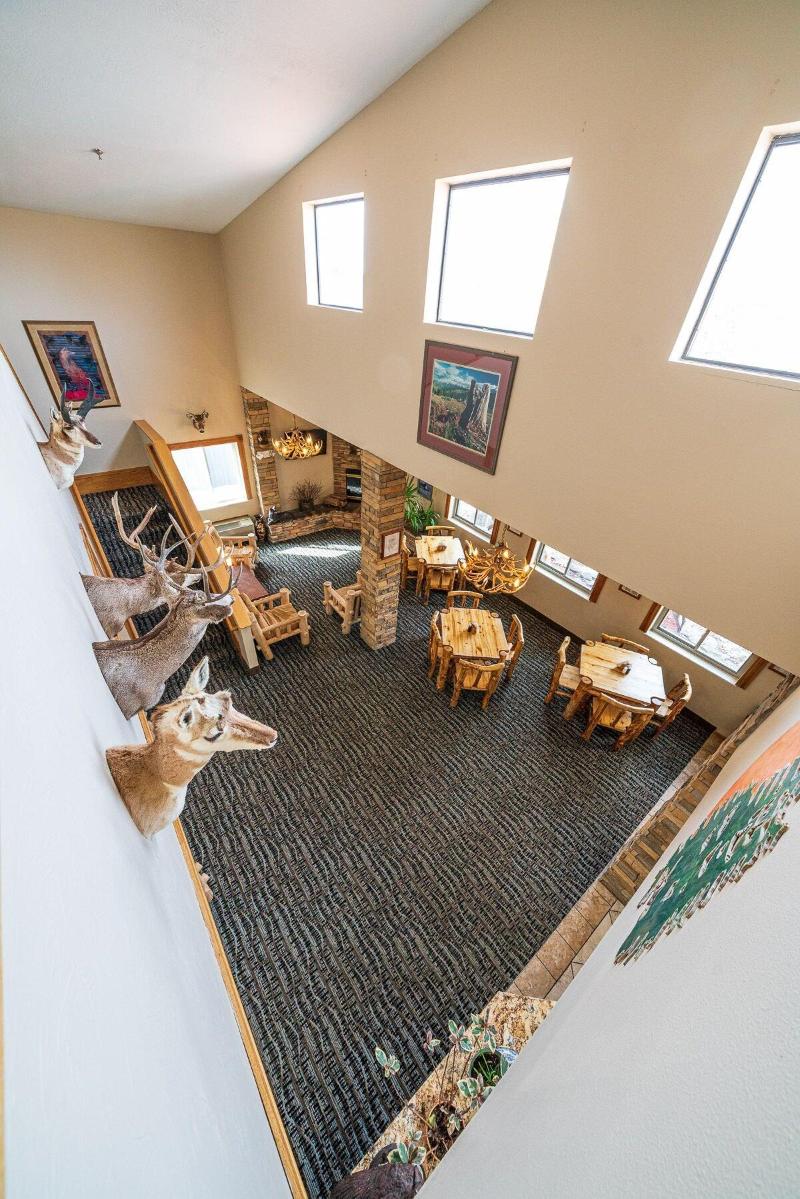 Alpine Inn Suites image