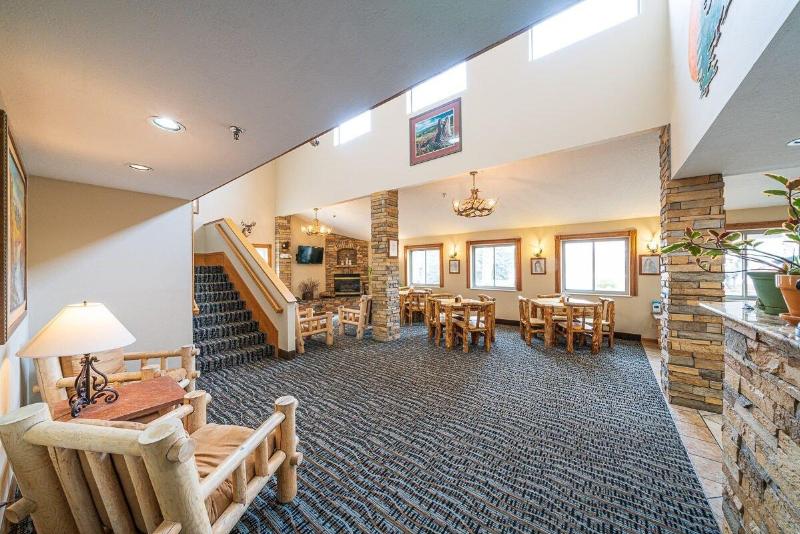 Alpine Inn Suites image