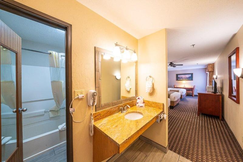 Alpine Inn Suites image