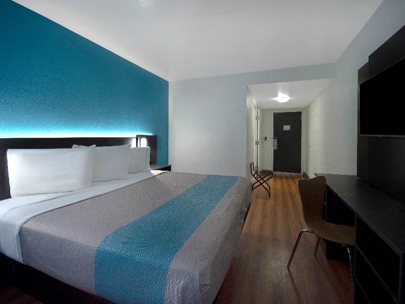 Motel 6 Merrillville, In image