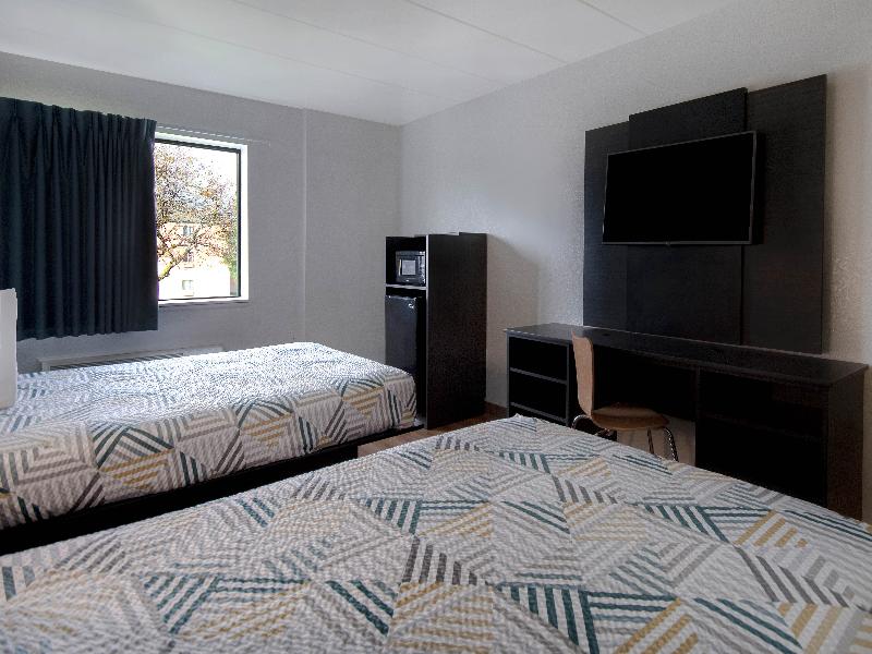 Motel 6 Merrillville, In image