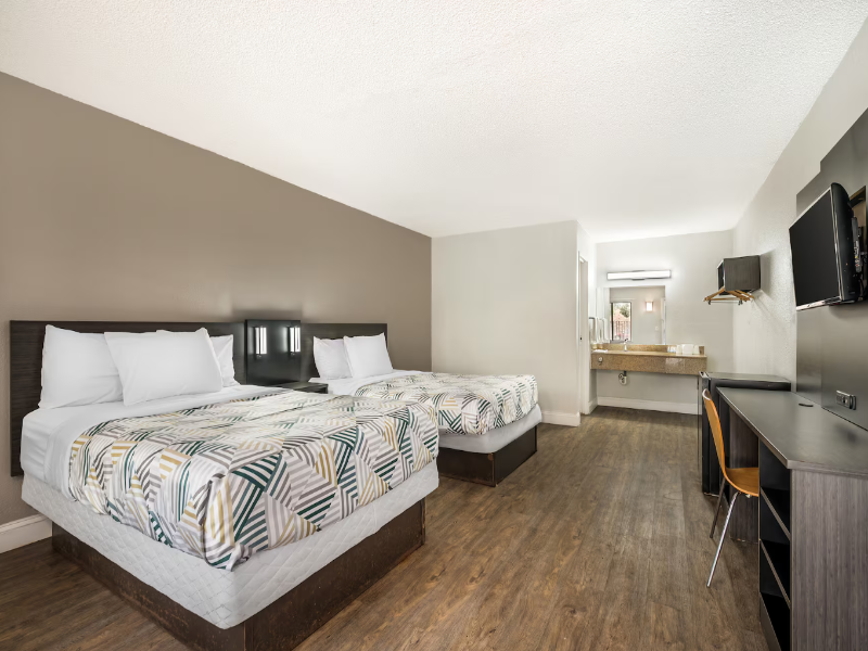 Travelodge by Wyndham Norfolk Airport image