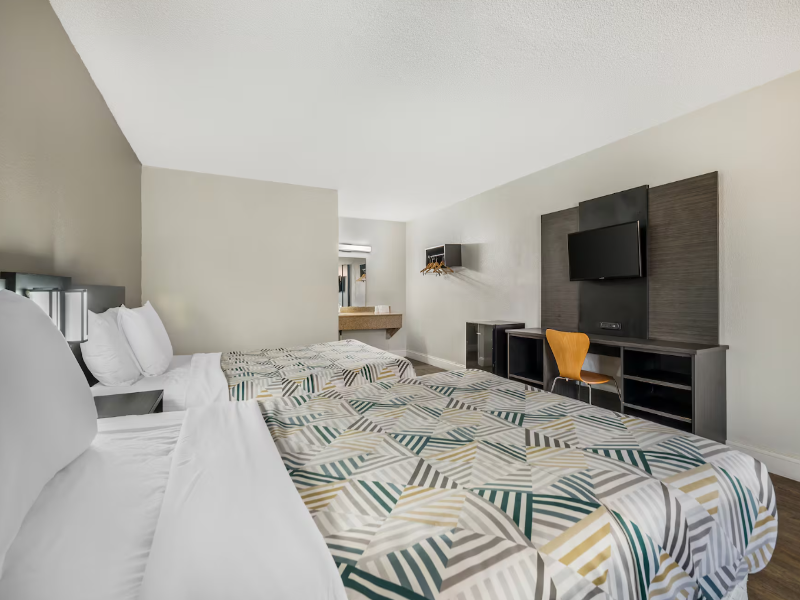 Travelodge by Wyndham Norfolk Airport image