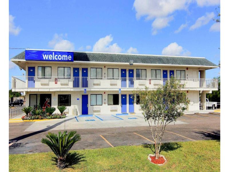 Motel 6 Kingsville, Tx — general view