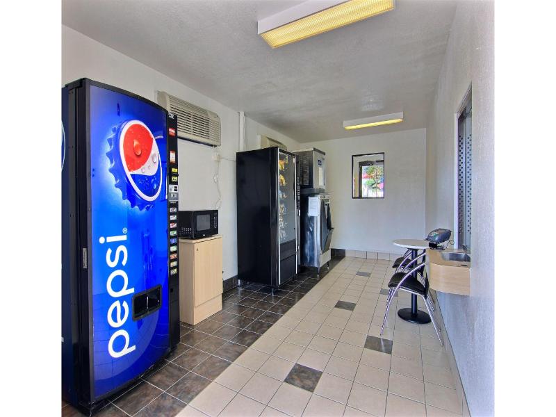 Motel 6 Kingsville, Tx image