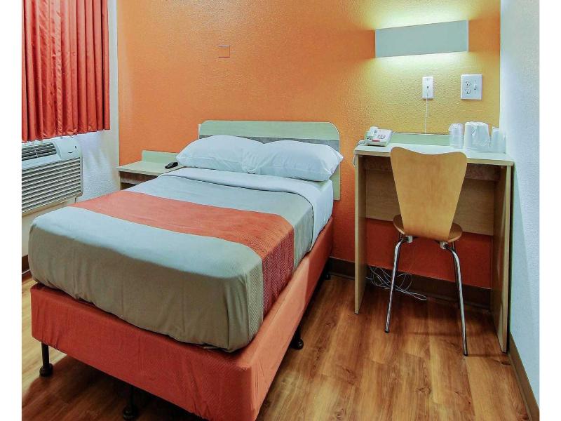 Motel 6 Kingsville, Tx image