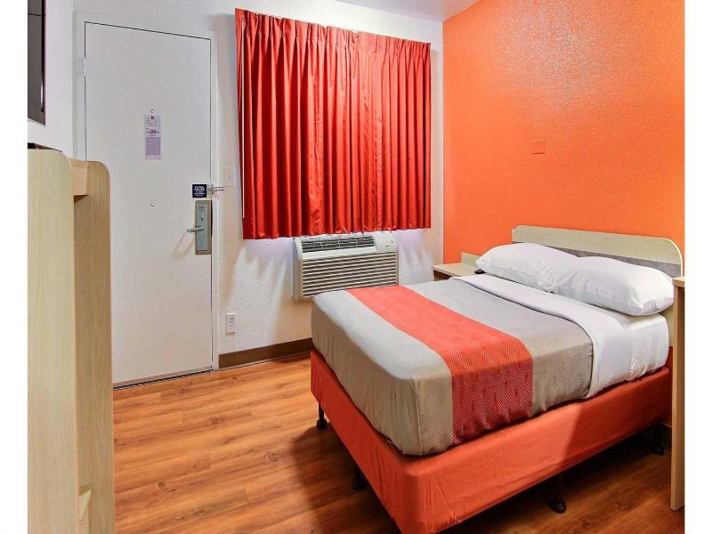 Motel 6 Kingsville, Tx image