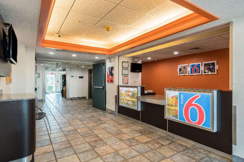 Motel 6 Newport image