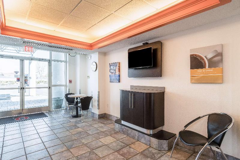 Motel 6 Newport image
