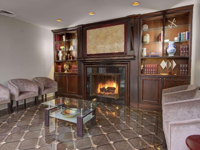 The Roslyn, Tapestry Collection By Hilton image
