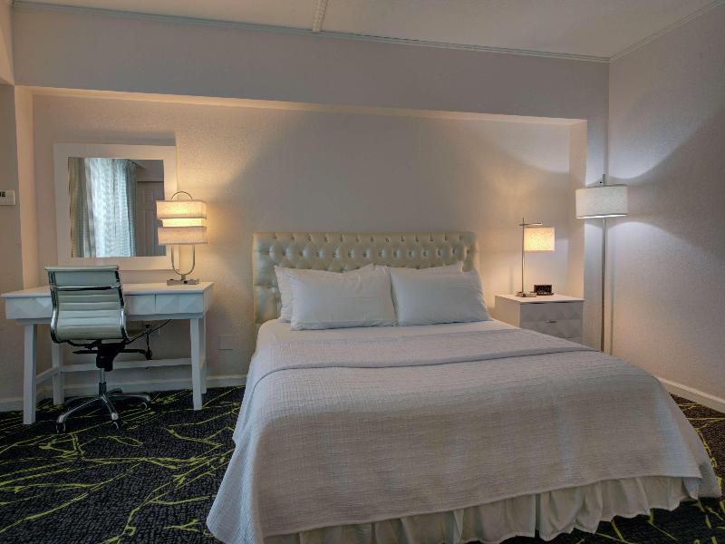 The Roslyn, Tapestry Collection By Hilton image