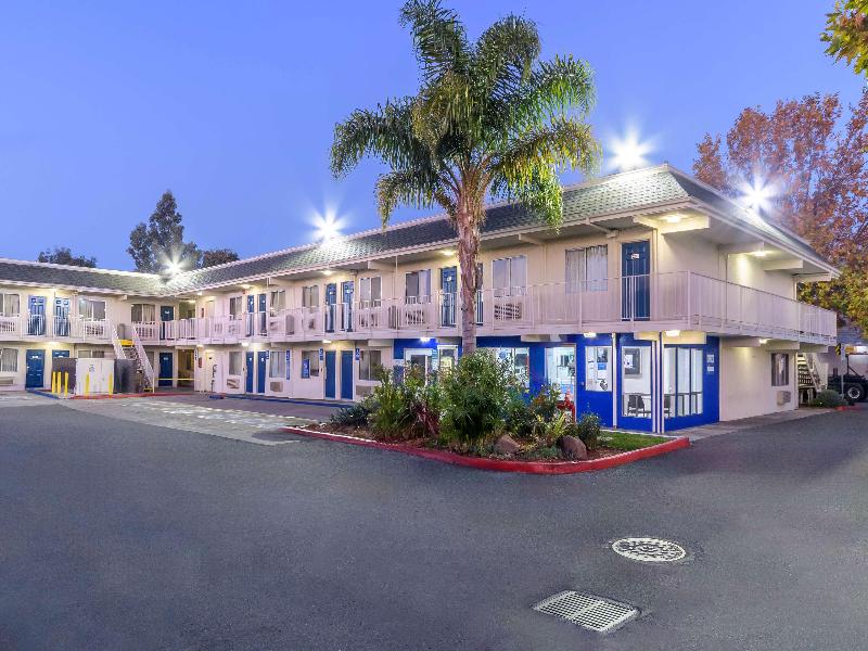 Motel 6 Hayward, CA – Silicon Valley Gateway image