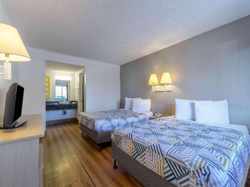 Motel 6 Hayward, CA – Silicon Valley Gateway image