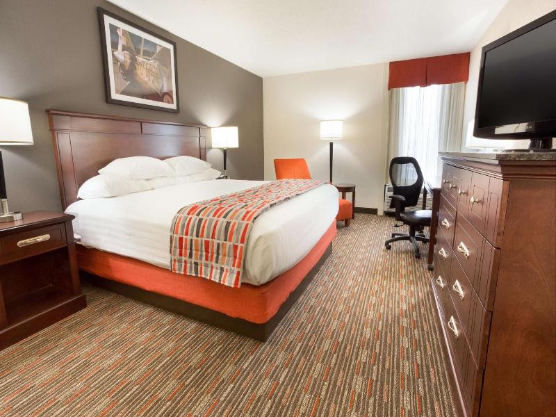 Drury Inn Suites St Louis Airport image