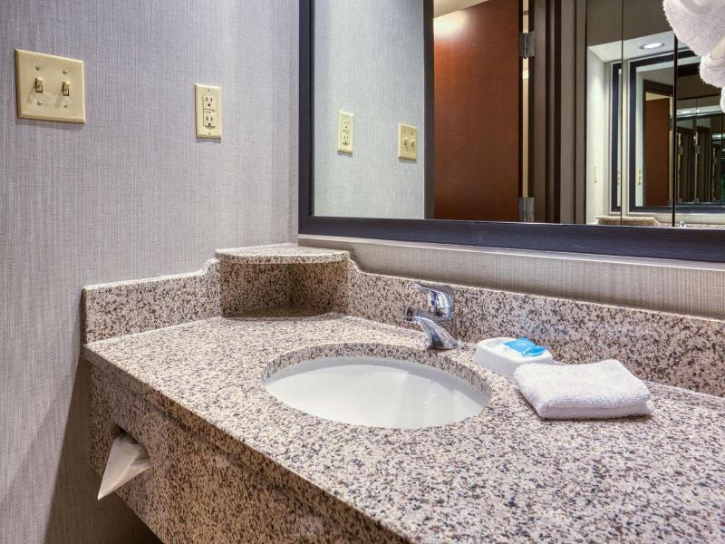 Drury Inn Suites St Louis Airport image