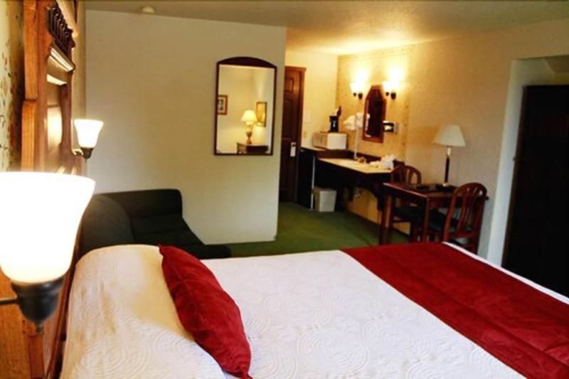 Auld Holland Inn image