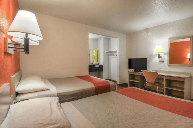 Motel 6 Chino, CA - Los Angeles Area image