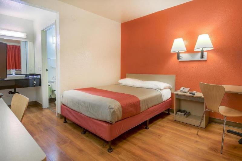 Motel 6 Chino, CA - Los Angeles Area image