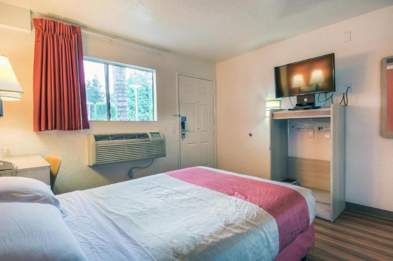 Motel 6 Chino, CA - Los Angeles Area image