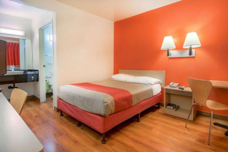 Motel 6 Chino, CA - Los Angeles Area image