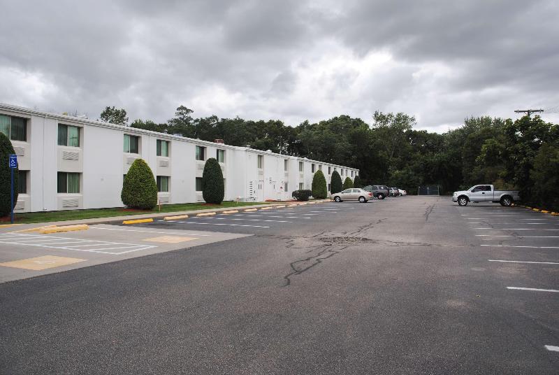 Motel 6 Providence East image