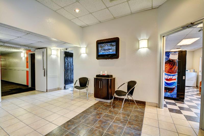 Motel 6 Providence East image