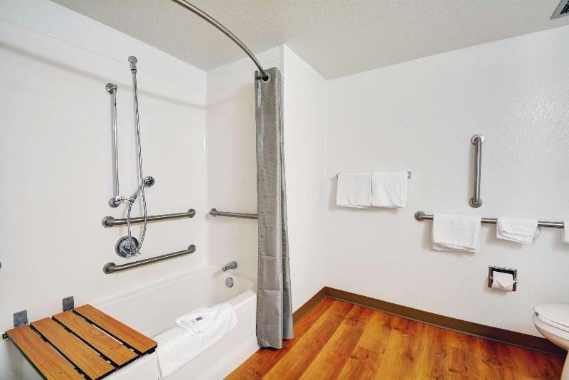 Motel 6 Providence East image