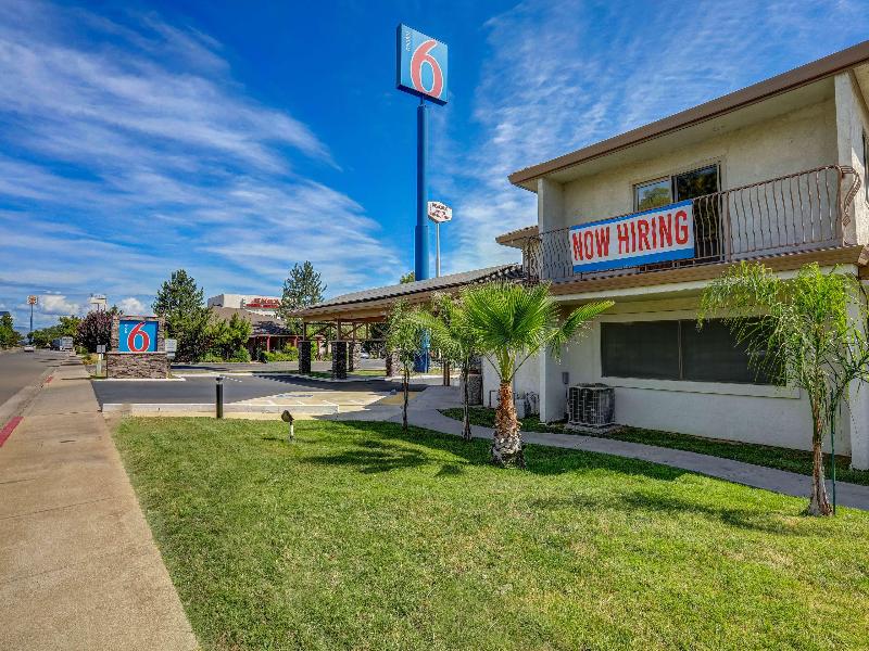 Motel 6 Anderson, CA - Redding Airport image
