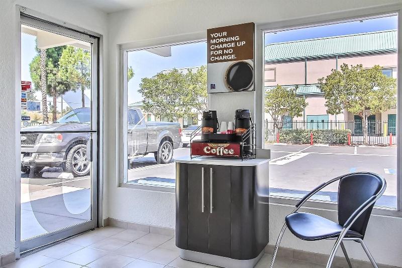 Motel 6 San Jose Campbell image