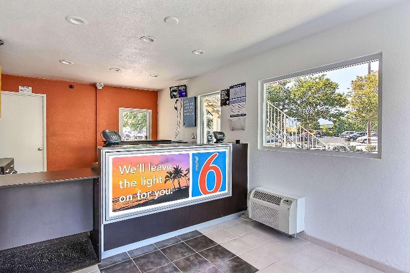 Motel 6 San Jose Campbell image