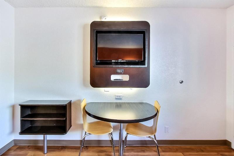 Motel 6 San Jose Campbell image