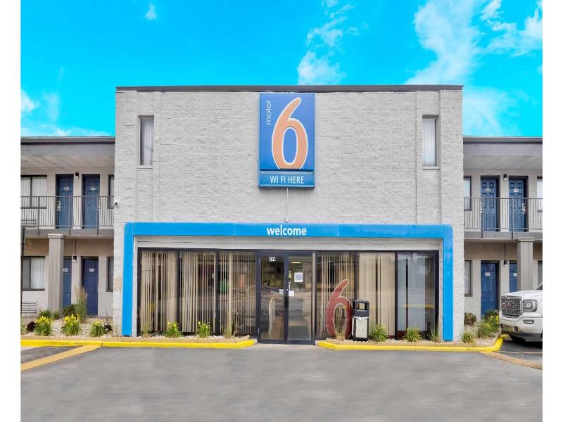 Motel 6 Villa Park, Il - Chicago West image
