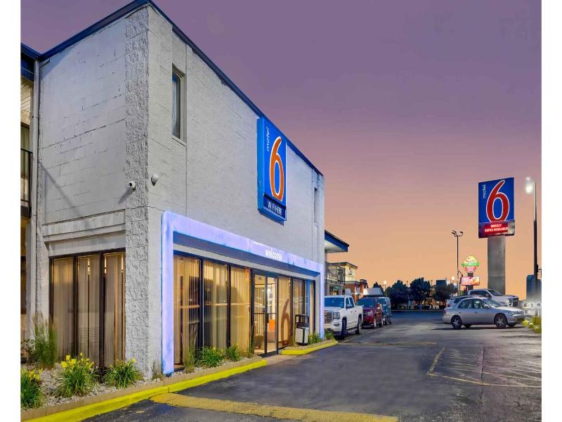Motel 6 Villa Park, Il - Chicago West image