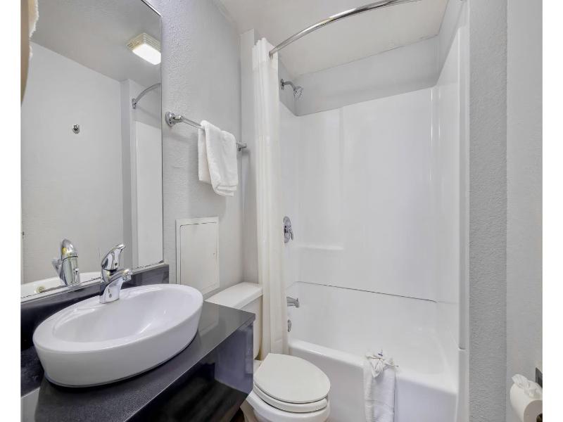 Motel 6 Villa Park, Il - Chicago West image