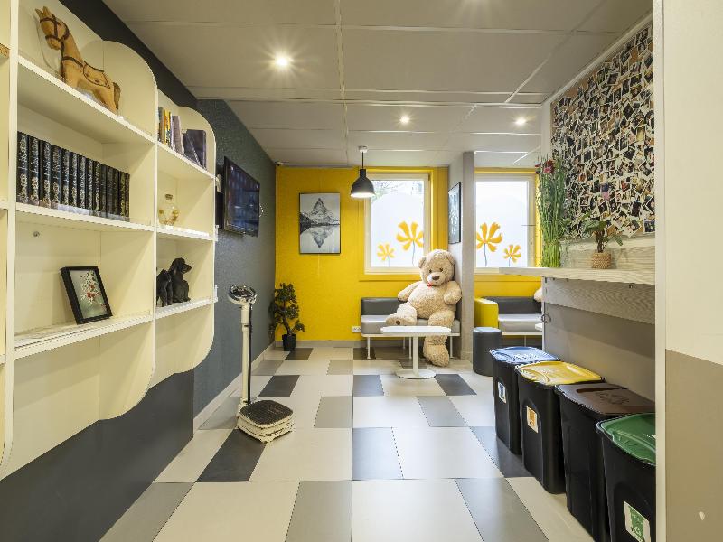 Premia Re Classe Roissy Aa Roport Charles De Gaull image
