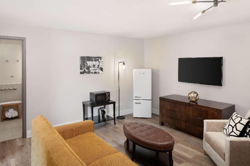 Watt Hotel Rahway Tapestry Collection By Hilton image