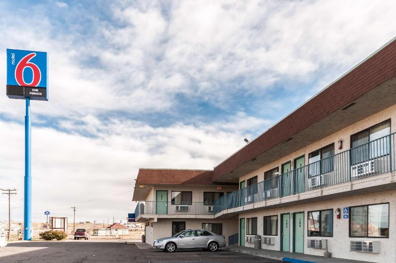 Motel 6 Green River Ut image