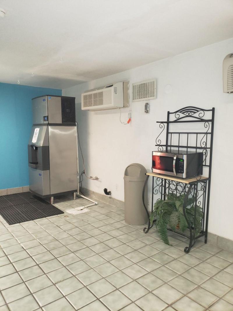 Motel 6 Green River Ut image