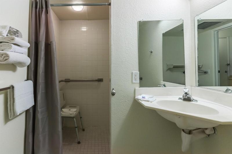 Motel 6 Green River Ut image
