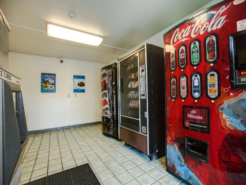 Motel 6 Elkton, MD image