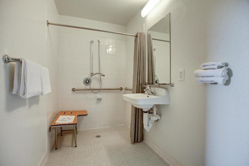 Motel 6 Elkton, MD image