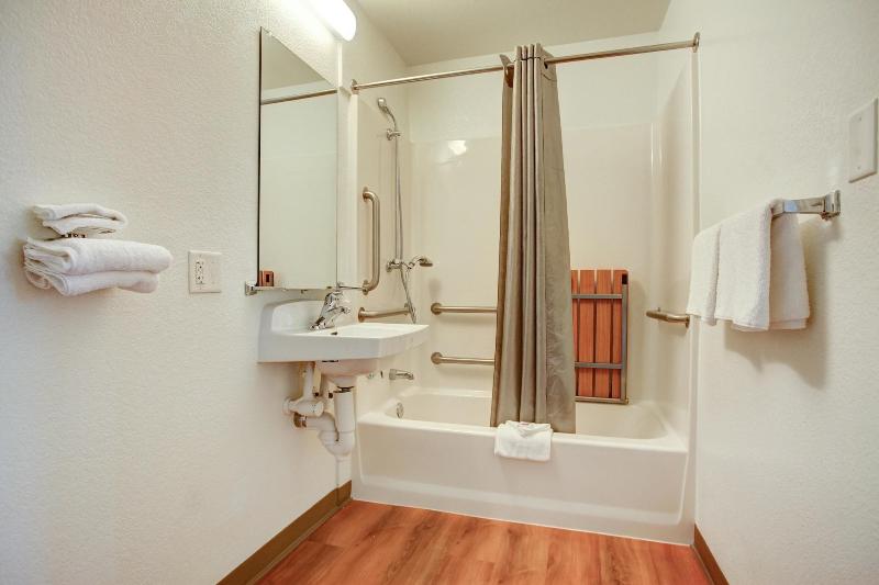 Motel 6 Elkton, MD image