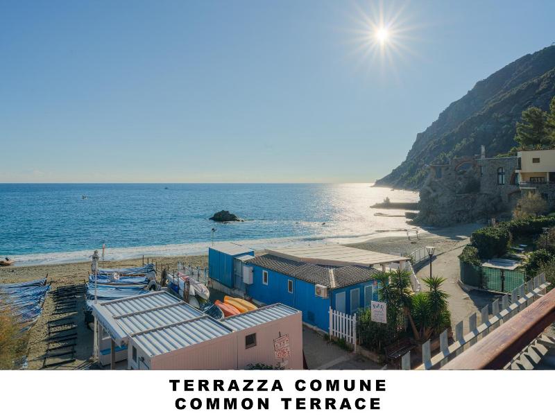 Affittacamere Lo Scoglio image